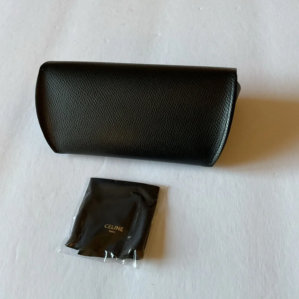 CELINE LARGE SUNGLASSES HOLDER BLACK WITH CLEANING CLOTH NEW